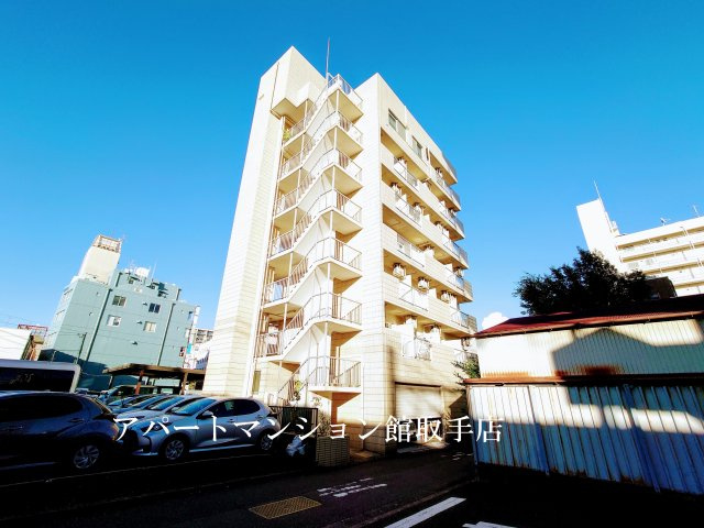 たかなかビルの外観