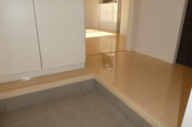 ヴァン・パサージュAの玄関