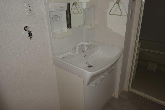 ヴァン・パサージュAの独立洗面台|シャンプードレッサー