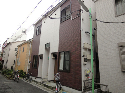 【外観】 | ベルツリーハウス | ベルツリーハウス　平成１８年８月築！鶯谷駅から徒歩７分・入谷駅から徒歩１２分！閑静な住宅街！１フロア２世帯の角部屋！