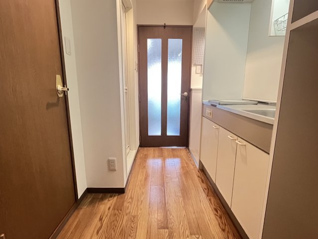 フローラルながせ ( 近畿大学 一人暮らし )の内装|新品家電3点が設置済みですので引越しがスムーズです。