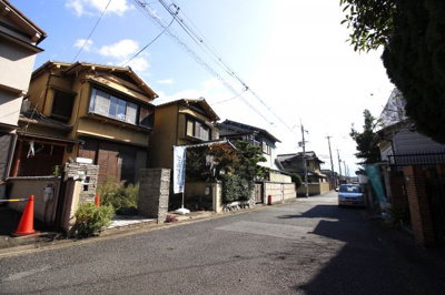 【前面道路含む現地写真】 | 京都市山科区勧修寺福岡町　注文建築　建築条件なし　土地 | ローソンが徒歩2分！夜遅くても買物が出来るので、近くにコンビニがあると便利です。