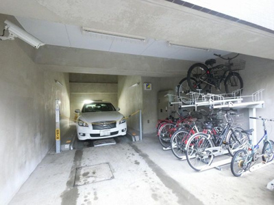 【その他共用部分】 | ライフレビュー横濱関内パークフロント | 駐輪場