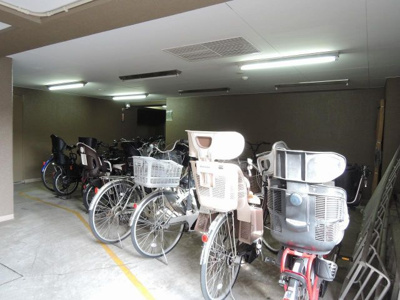 【その他共用部分】 | コスモ上大岡サニーウイングＡ棟 | 駐輪場