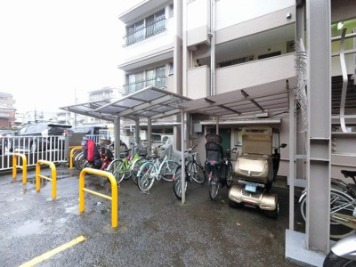 【その他共用部分】 | シャトレ大倉山 | 自転車・バイク置き場
