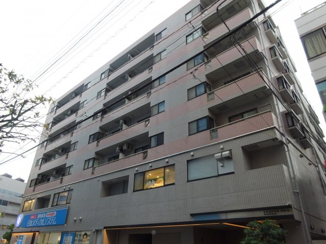 コスモリード篠崎駅前の外観