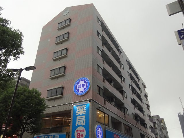 コスモリード篠崎駅前の外観