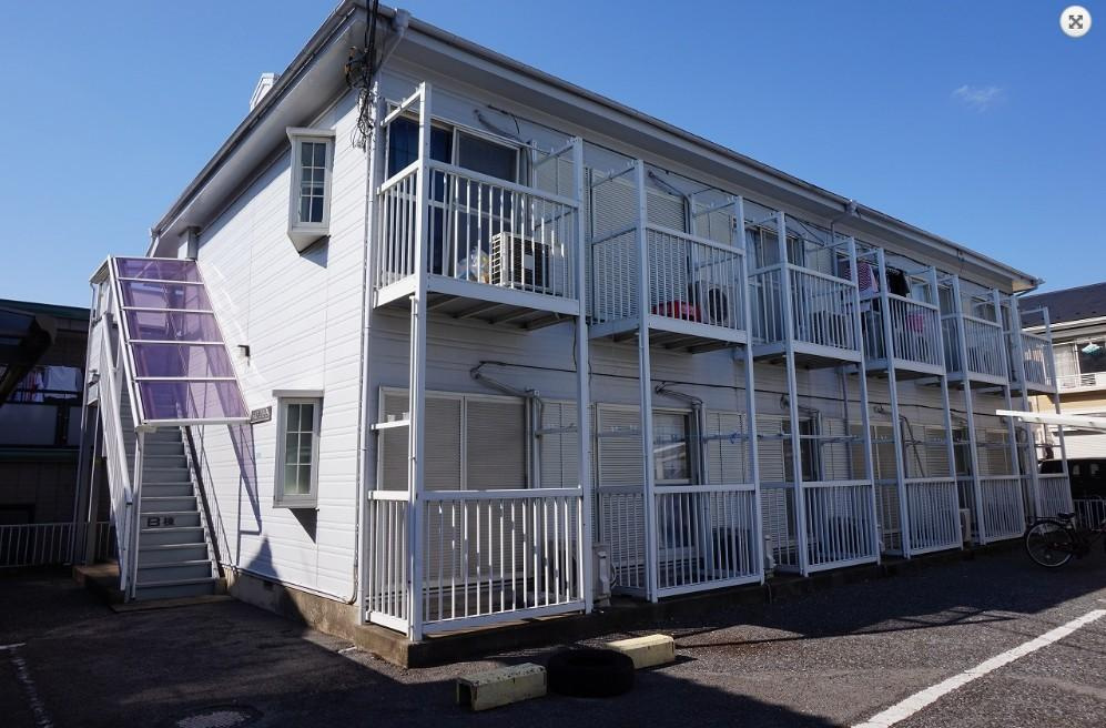 ドルフＧ８　Ｂ棟の外観