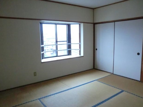 【寝室】
