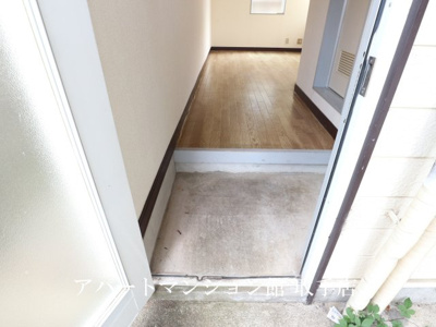【玄関】 | ラフォーレ中原