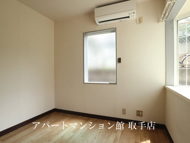 ラフォーレ中原の居間・リビング