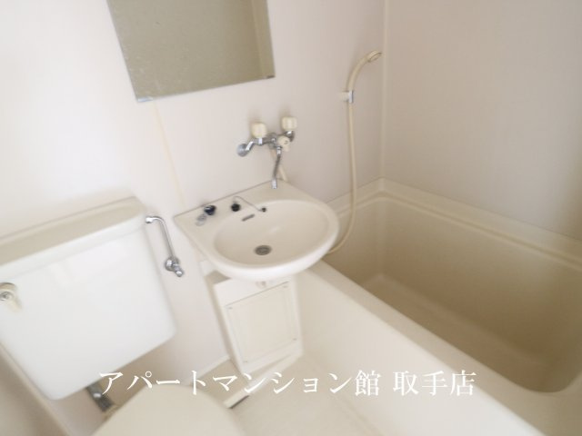 ラフォーレ中原の浴室