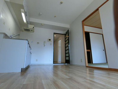 【居間・リビング】 | ステラ北梅田