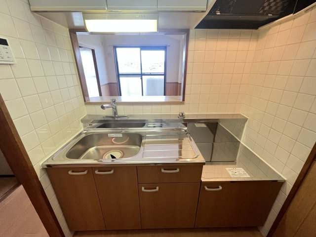 ウィスタリア藤のキッチン