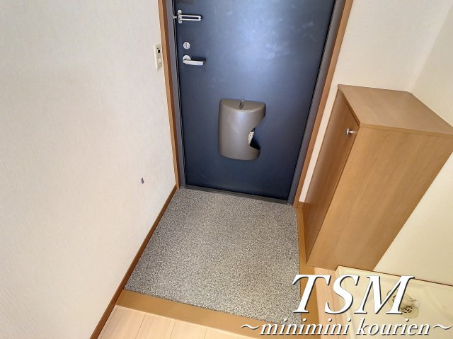 シャンテ香里の玄関