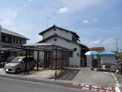 【駐車場】 | 平荘町山角貸家 | 駐車場２台付き♪