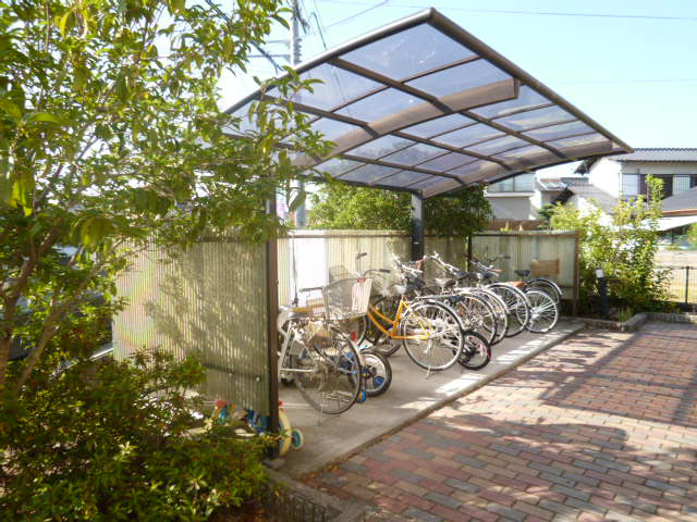倉敷市安江のアパートのその他共用部分|自転車置き場