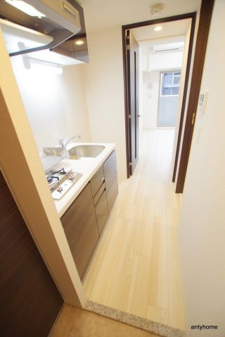 エステムコート梅田北2ゼニス　仲介手数料無料の洋室