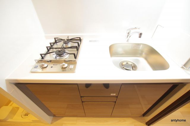 エステムコート梅田北2ゼニス　仲介手数料無料のキッチン