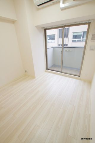 エステムコート梅田北2ゼニス　仲介手数料無料の寝室