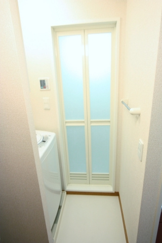 【洗面所】 | クレイノエテルノ | 同物件の参考写真です。