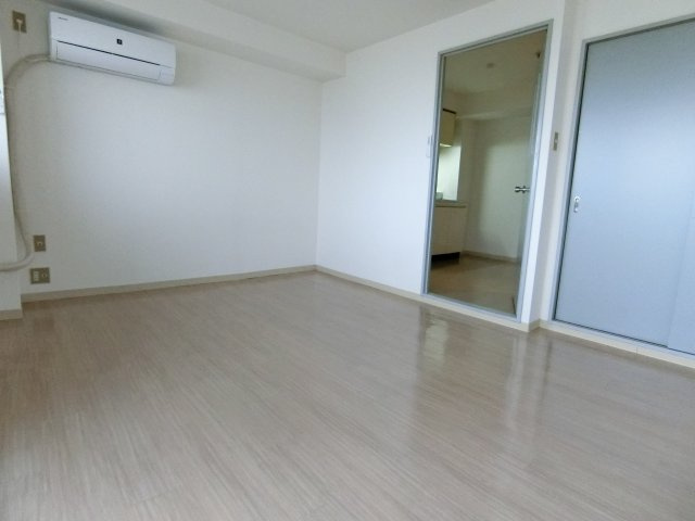 【寝室】 | グランビルド阿倍野