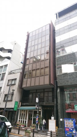 第四文成ビルの外観