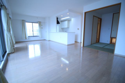 【居間・リビング】 | 新長田駅前アーバンコンフォート