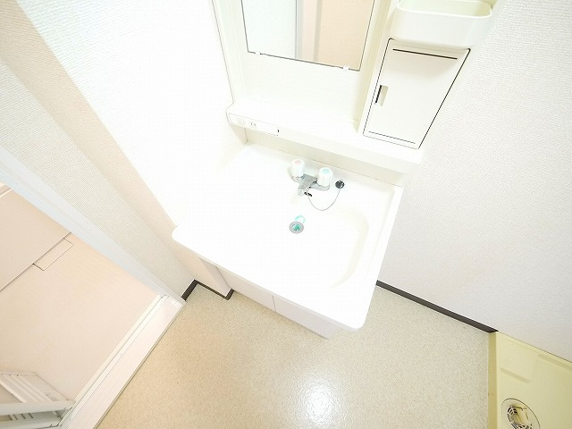 コンフォール（木津町）の洗面所|コンパクトで使いやすい洗面所