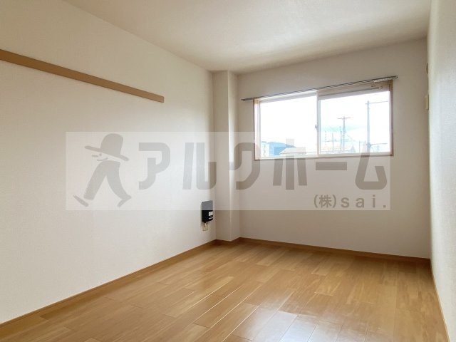 グランソレイユの洋室