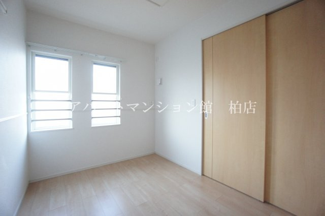 アリアの洋室