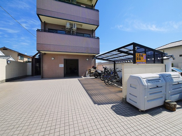 シティパレスＪＲ郡山駅前Ｐ２のその他共用部分|敷地内にゴミ置場があります