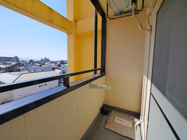 シティパレスＪＲ郡山駅前Ｐ２のバルコニー