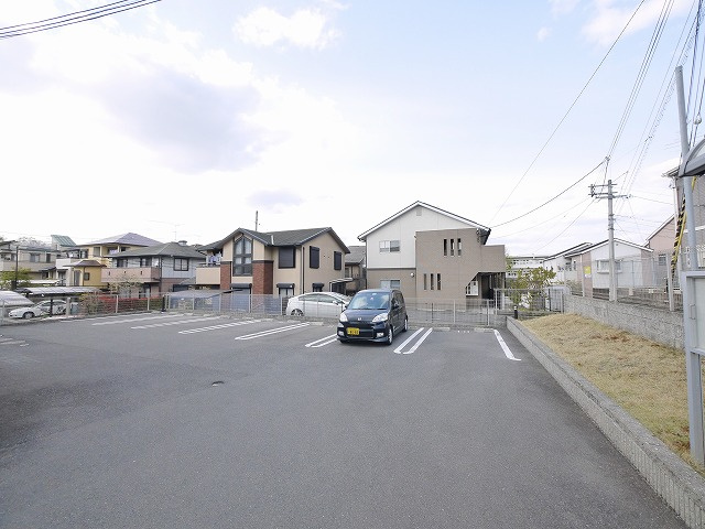 サンセールⅡの駐車場