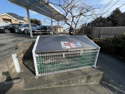 【その他共用部分】 | リンデンハウス | 敷地内ごみ置き場でごみ出しもらくらく～♪忙しい社会人さんや学生さんにもうってつけ！