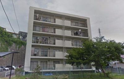 【外観】 | 六浦荘団地Ａ棟 | 南面3面・3方向角部屋につき陽当り・通風良好です♪