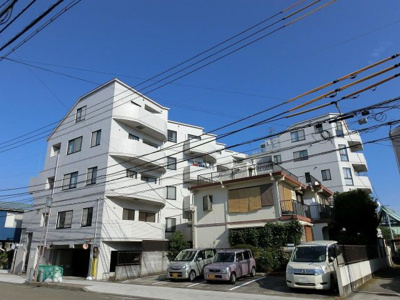 【外観】 | プレジャーガーデン金沢文庫 | 京浜急行線「金沢文庫」駅徒歩9分の好立地！駅まで平坦！