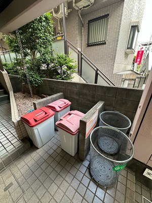 【その他共用部分】 | アイビーヒル | 敷地内ごみ置き場でごみ出しもらくらく～♪忙しい社会人さんや学生さんにもうってつけ！