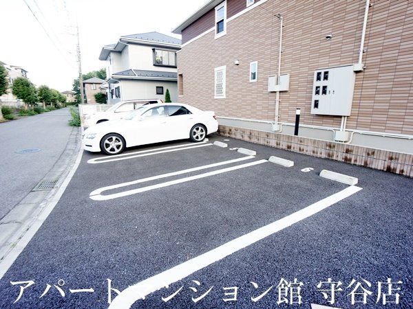 ペピートの駐車場