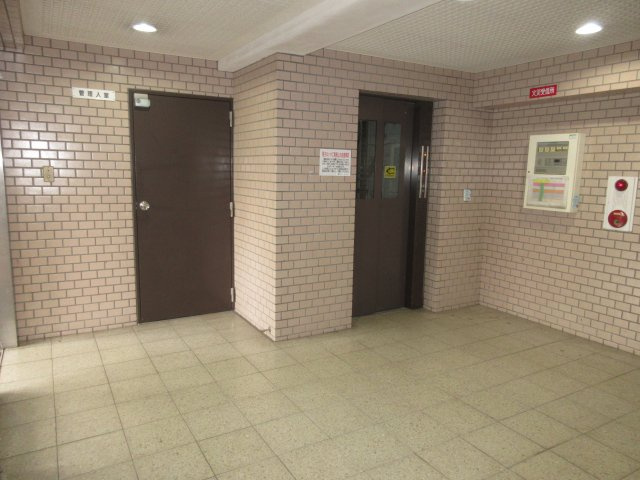 フォレスト大蔵のエントランス