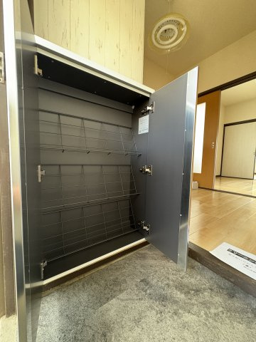 マルイ荘のその他共用部分|シューズボックス