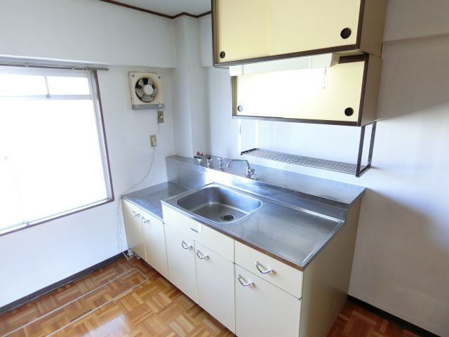 ヴィレッジハウス加賀田　2号棟のキッチン