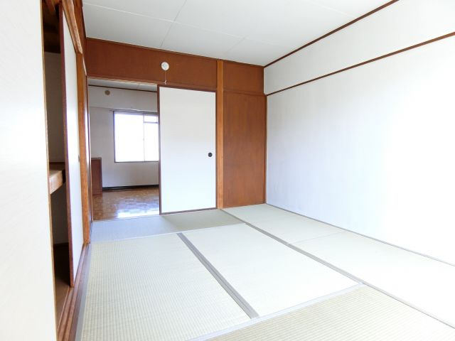 ヴィレッジハウス加賀田　2号棟の寝室
