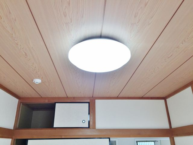 茂原市三ケ谷のアパートの設備|全室照明付