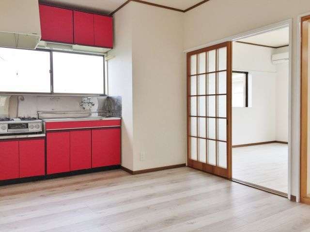 茂原市三ケ谷のアパートの居間・リビング