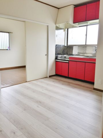 茂原市三ケ谷のアパートの居間・リビング