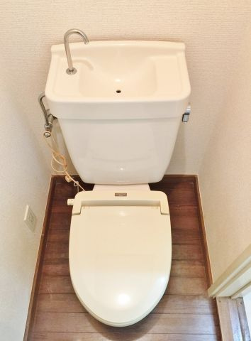 茂原市三ケ谷のアパートのトイレ