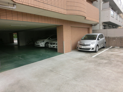 【駐車場】 | エルミタージュ横浜ベイ | エルミタージュ横浜ベイ　駐車場