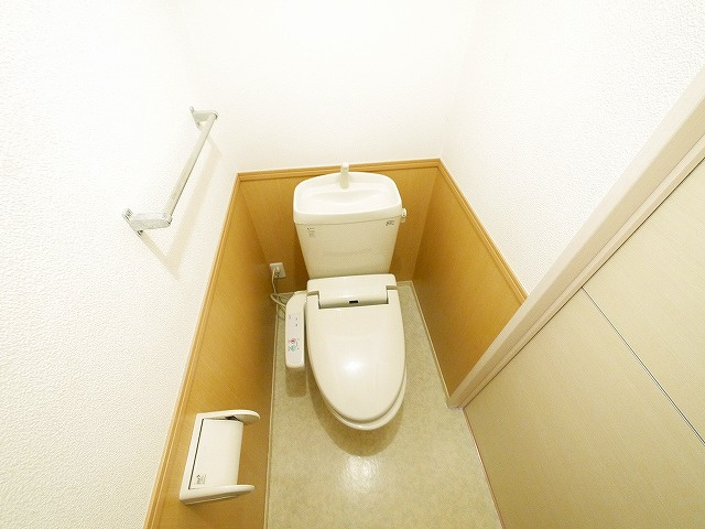 リビングタウンくにみ　Ｂ棟のトイレ|コンパクトで使いやすいトイレです