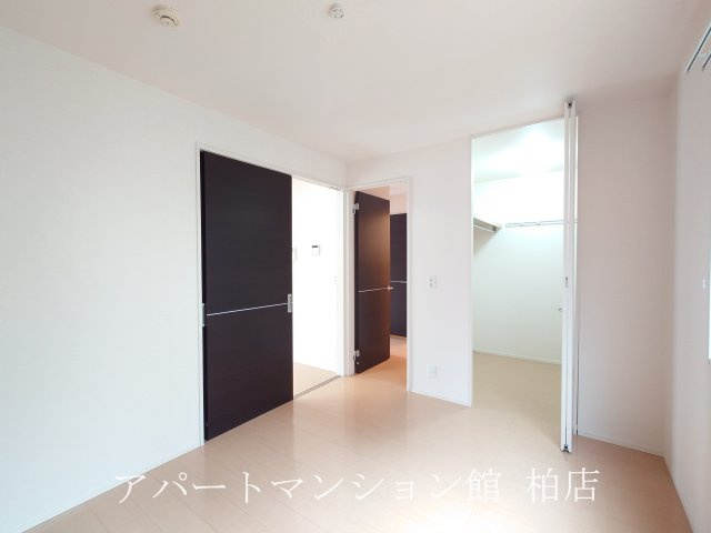 Oak たなか の洋室
